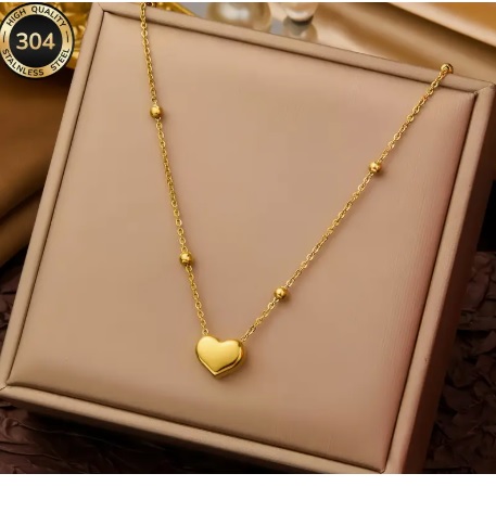 Cadena con dije de corazón y perlitas de acero inoxidable chapado en oro 18 K