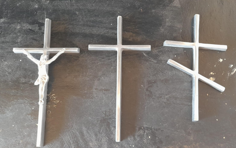 Cruz de Aluminio