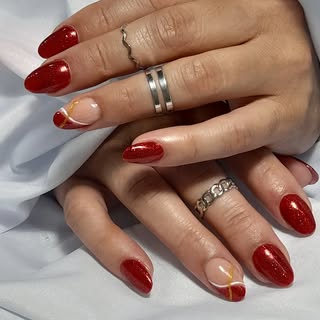 Rojo con actitud… y un toque de arte