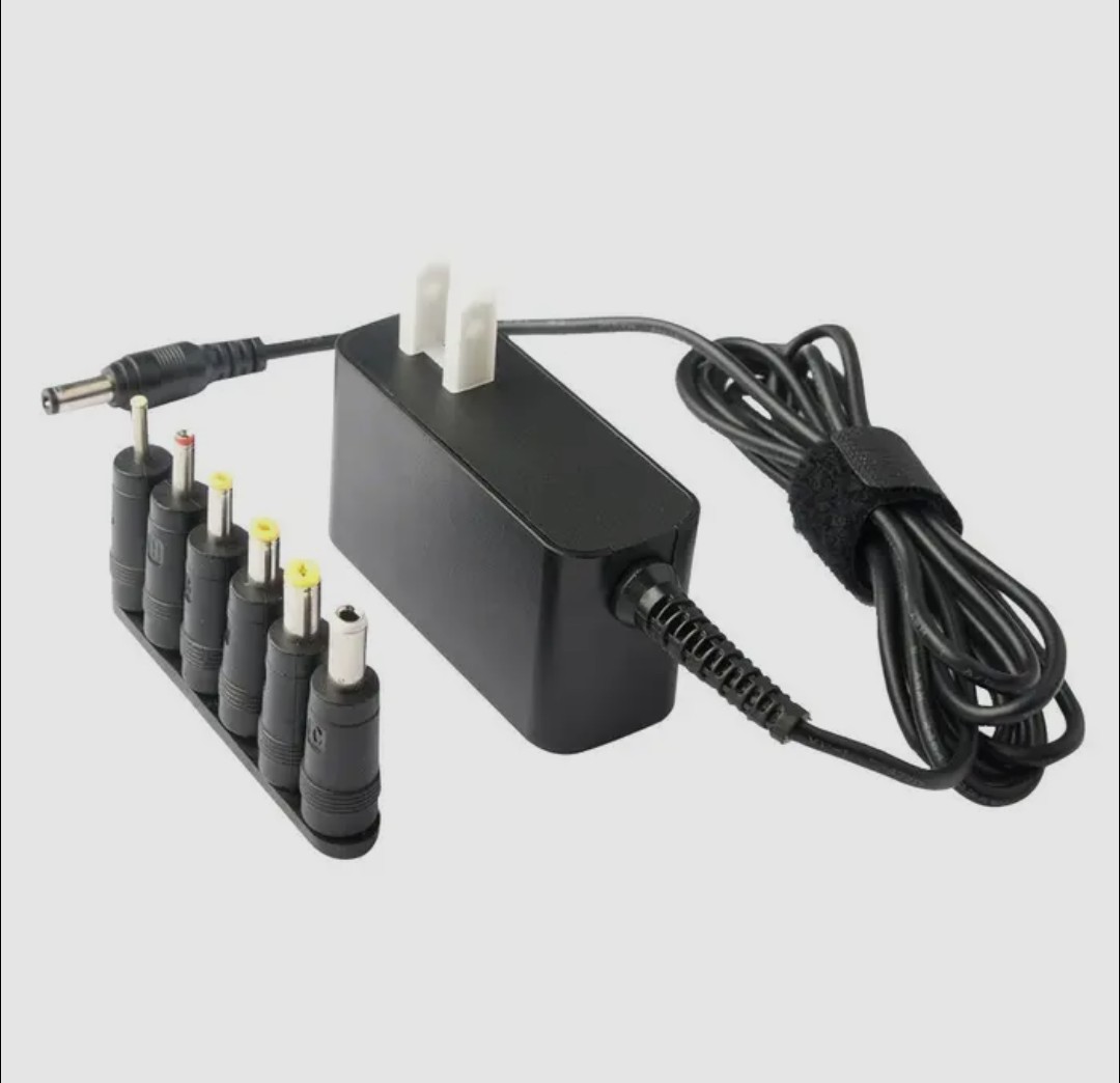 WALL CHARGE cargador universal 6 puntas 36W-12V radioshack