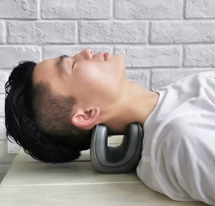 Almohada Cervical - Masajeador De Columna Cervical Para Ofic