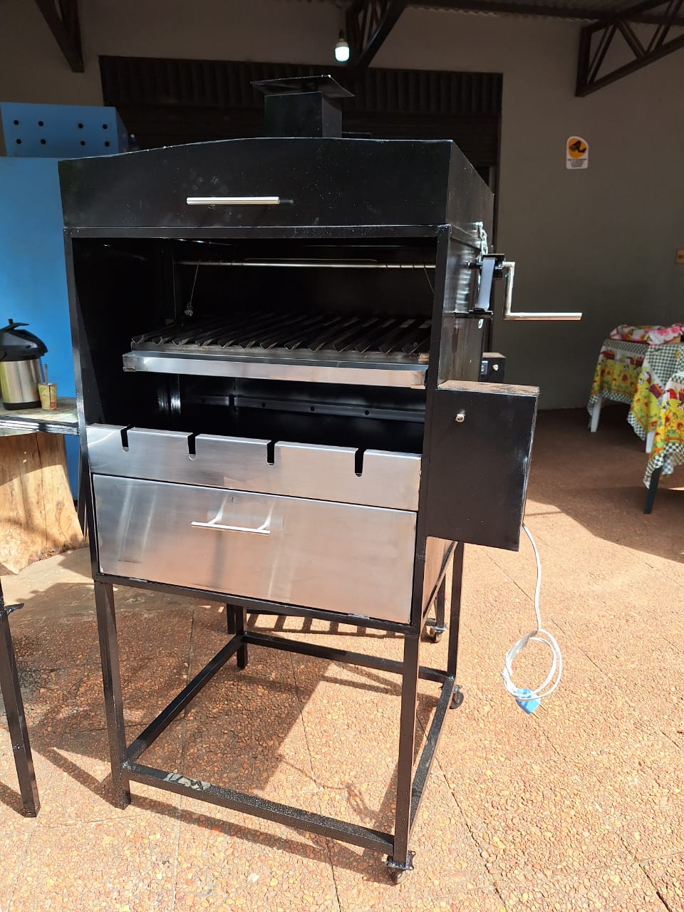 Parrilla grill portátil con tapa inoxidable