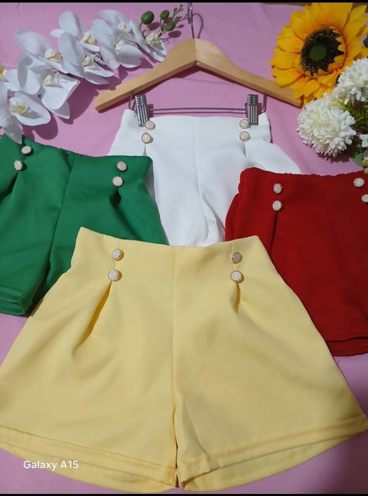 Shorts infantil con botones