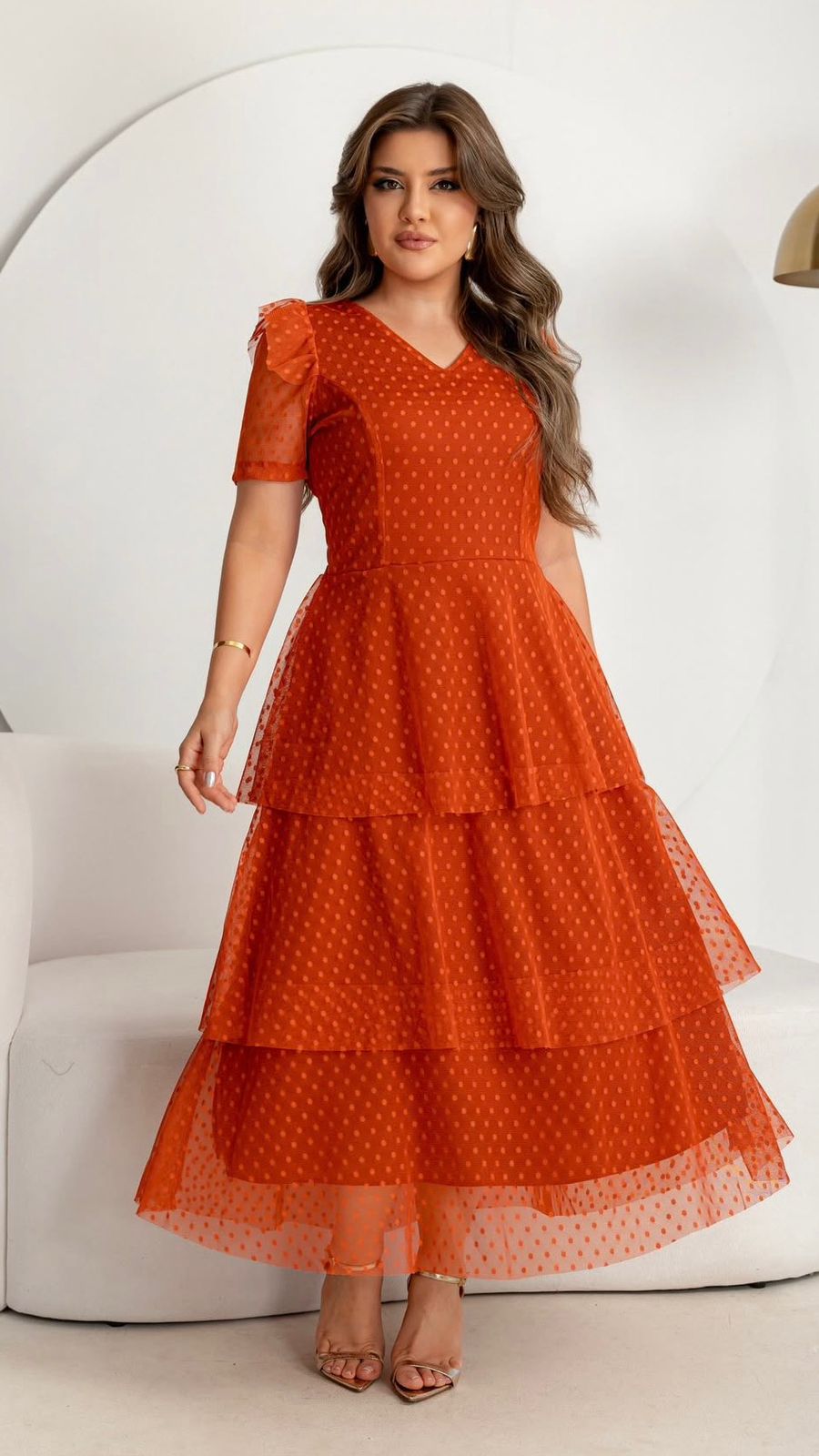 🧡 Vestido Elegante en Naranja con Capas 🧡
