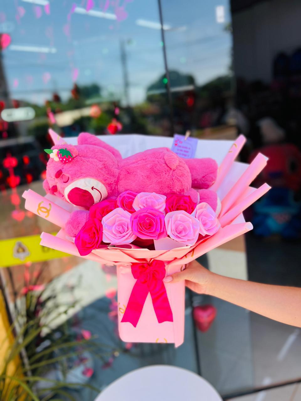 Box Love Pink Deluxe – Peluche + Rosas + Regalo Especial 💖🌹