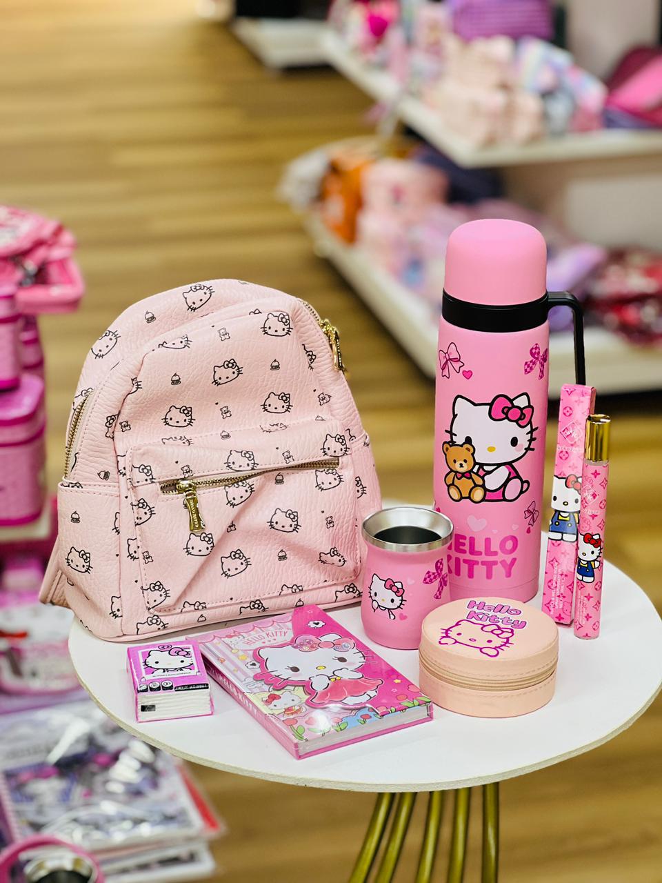 Combo Hello Kitty Deluxe Pink – Termo + Mochila + Set Completo 🎀💖