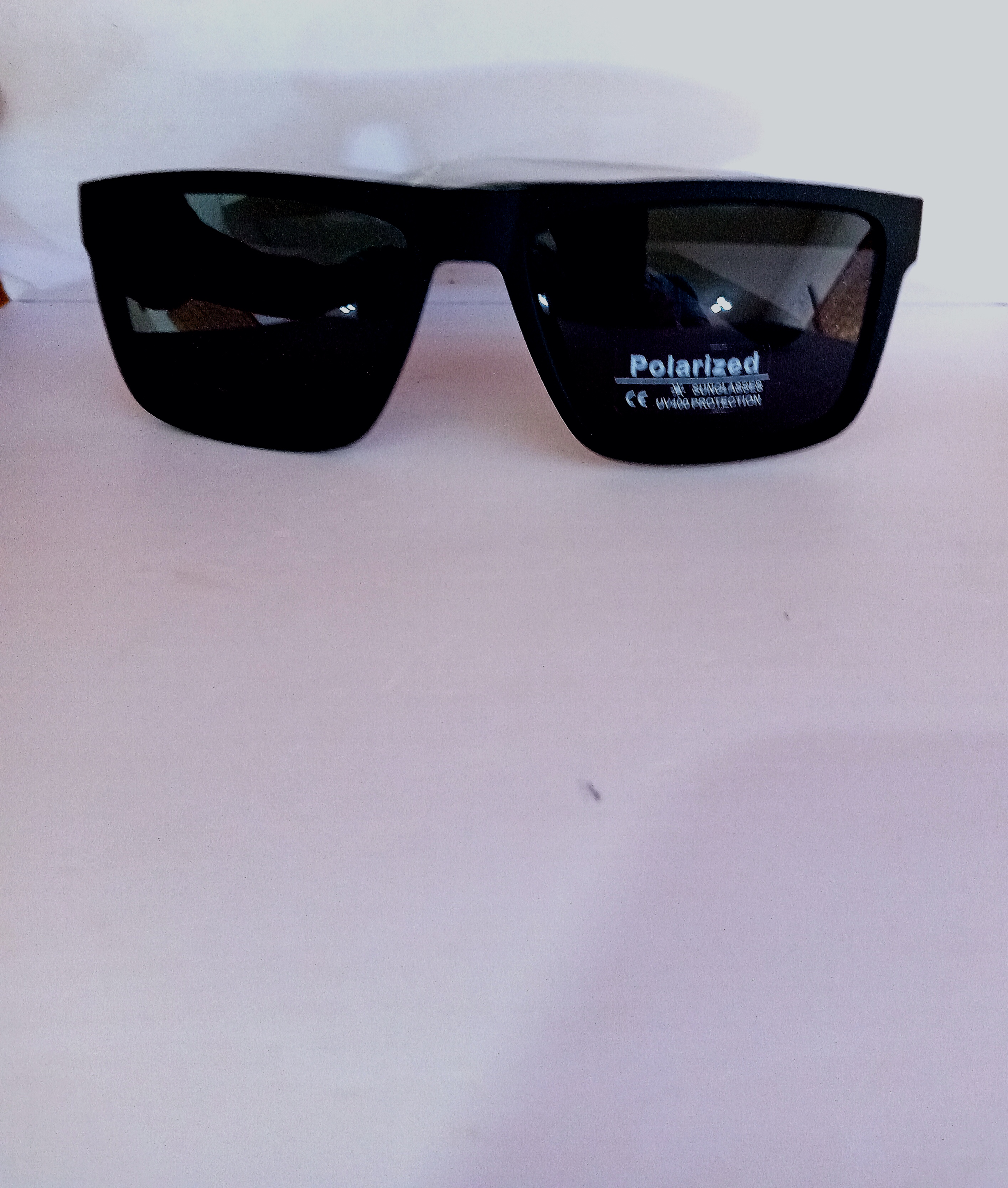 Solar  polarizado, excelente calidad, no uses cualquier lente oscuro, usa con filtro uvx
Precio de oferta.